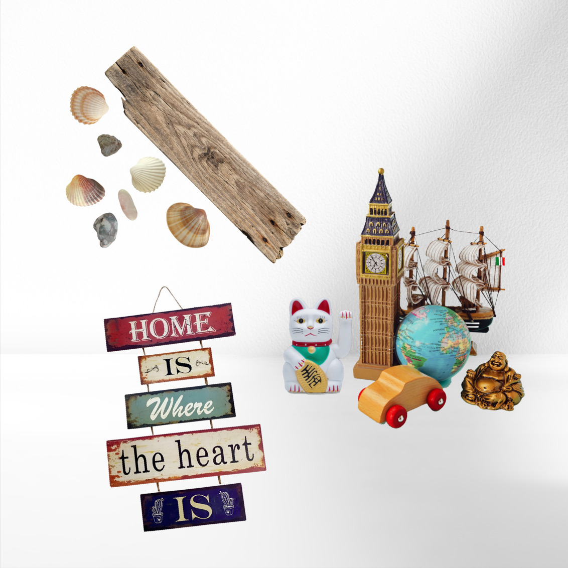 Samlinger af skilte, muslinger og souvenirs.