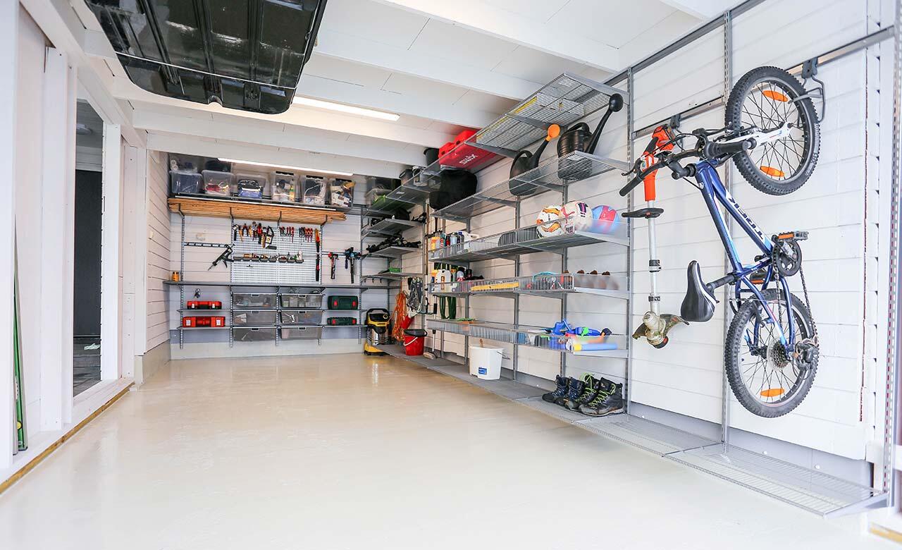 Garage Plus by Elfa Heavy Duty Work Bench