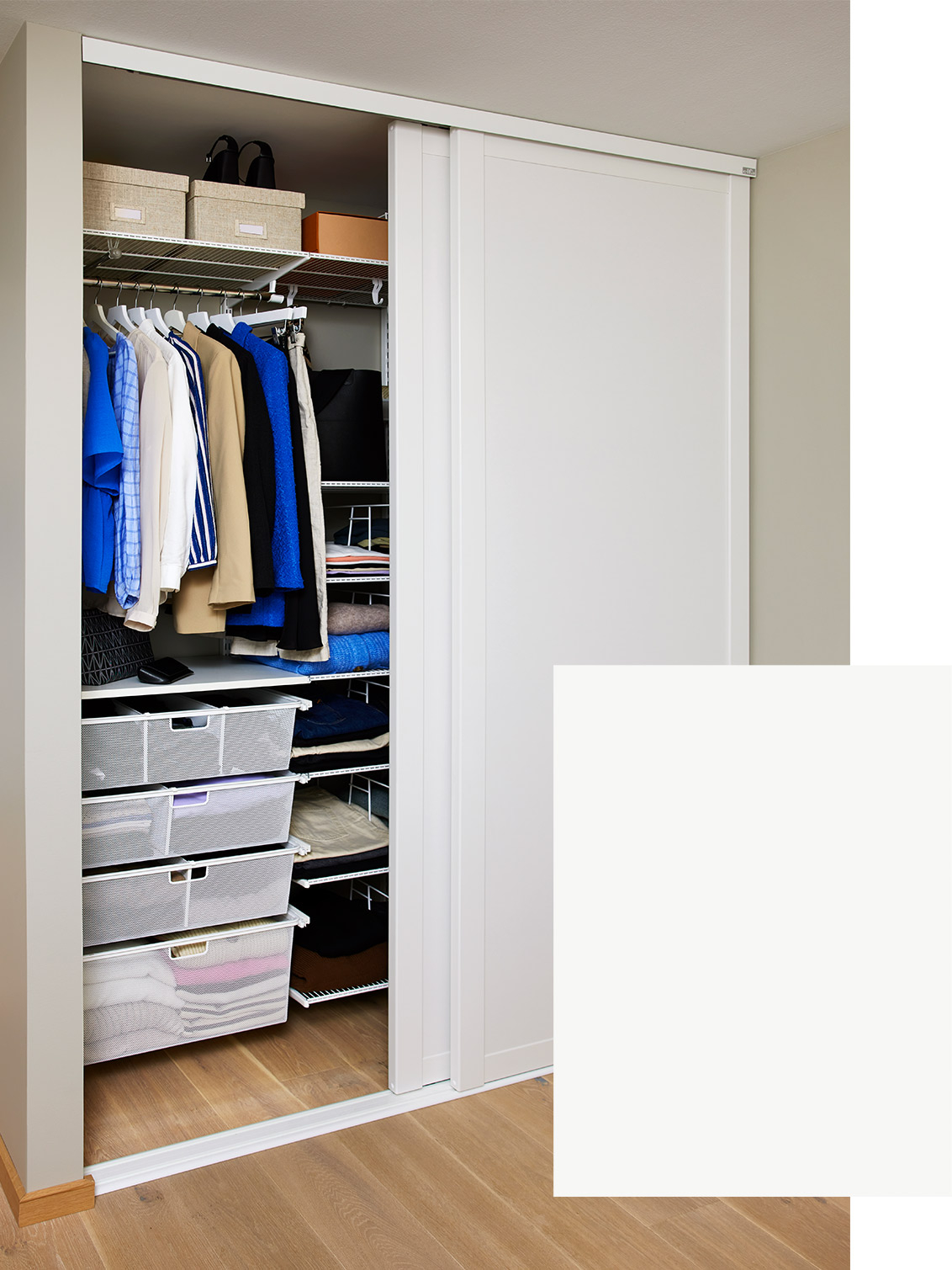 Elfan Grace-liukuovet valkoisina.